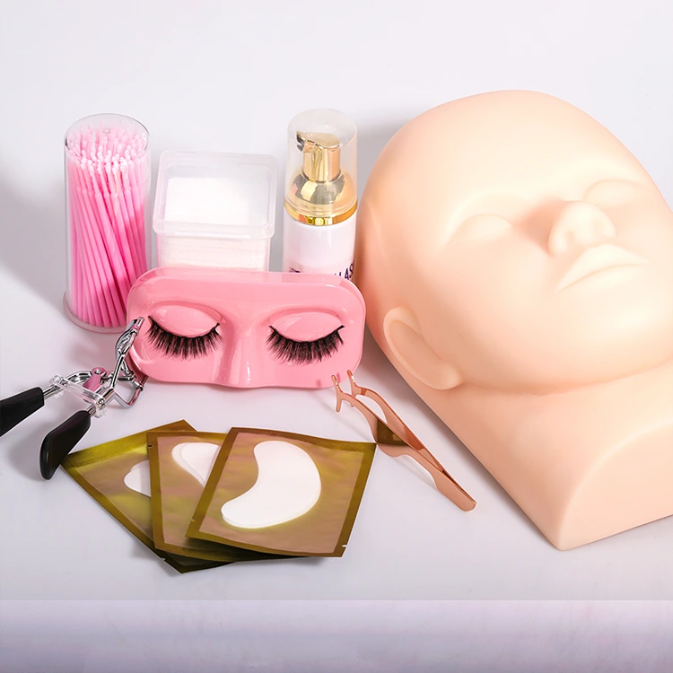 Eyelash Curler, kunci untuk memperbesar mata Anda di alat bulu mata Anda!