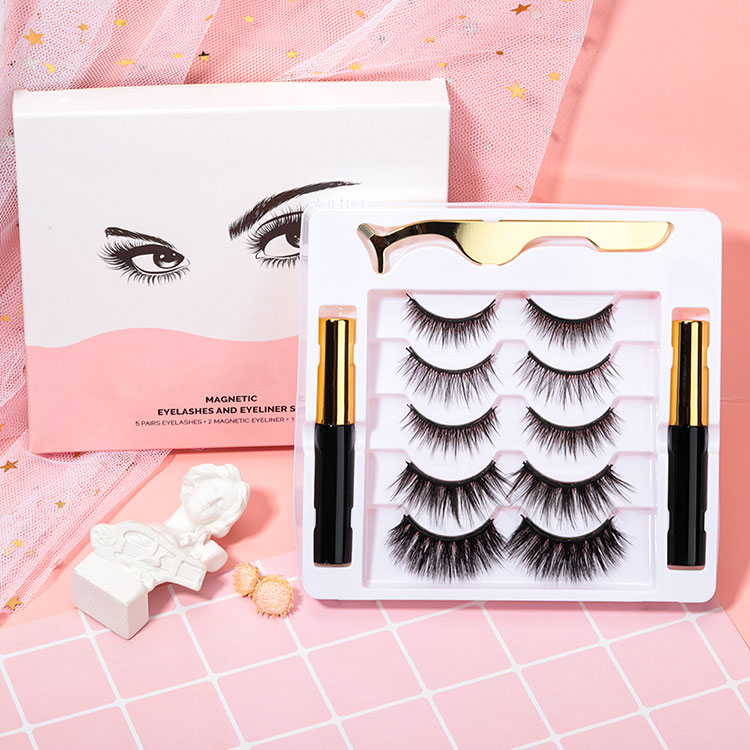 Eyeliner magnetik dengan kit bulu mata